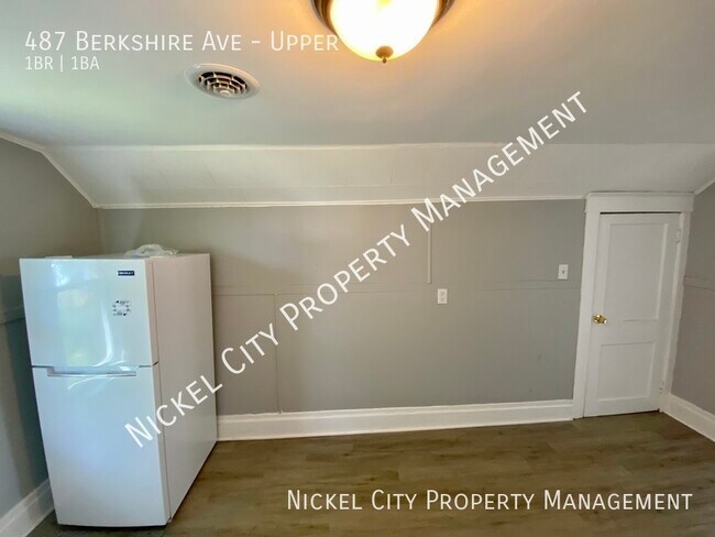 Building Photo - 487 Berkshire Ave