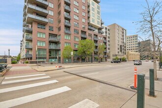 Building Photo - $1,850, 1 bed, 1.5 bath located in Denver ...