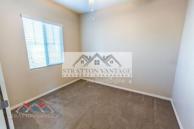 Building Photo - 4179 E Cynthia St