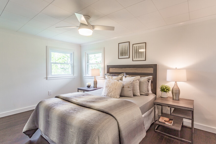 bedroom #2 - 8011 Shallowford Rd