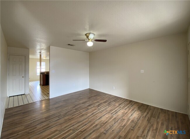 Building Photo - 2801 Cantabrian Dr