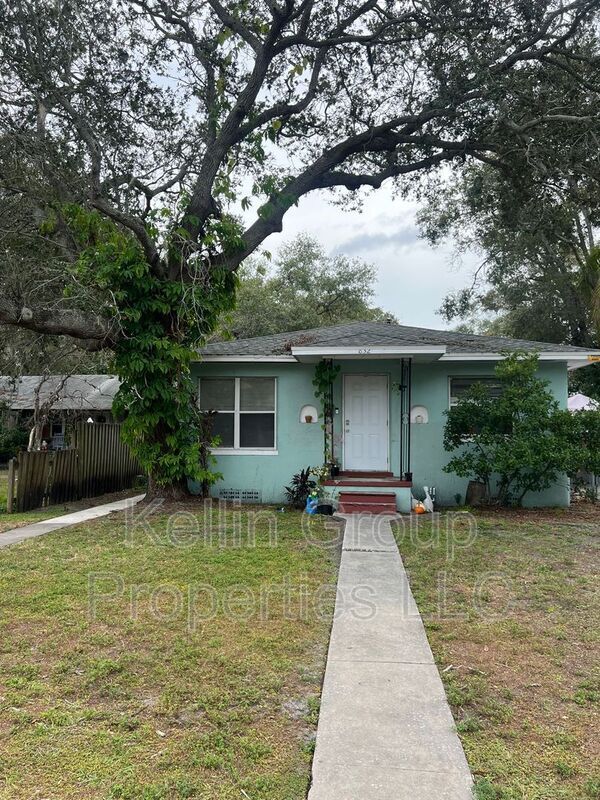 Primary Photo - 832 20th Ave S
