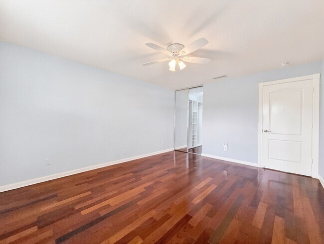 Building Photo - Beautifully maintained 2-bedroom, 2-bath in Island Walk