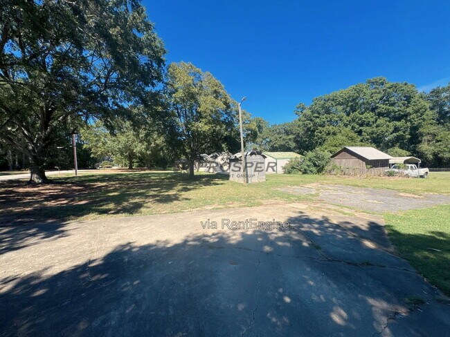 Building Photo - 318-313 3 Bridges Rd