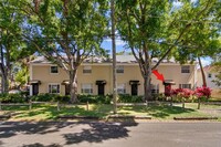 Building Photo - 408 S Arrawana Ave