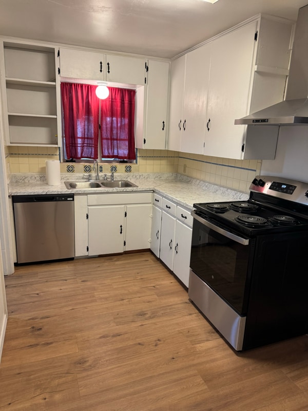 Building Photo - 1540 E Miles St