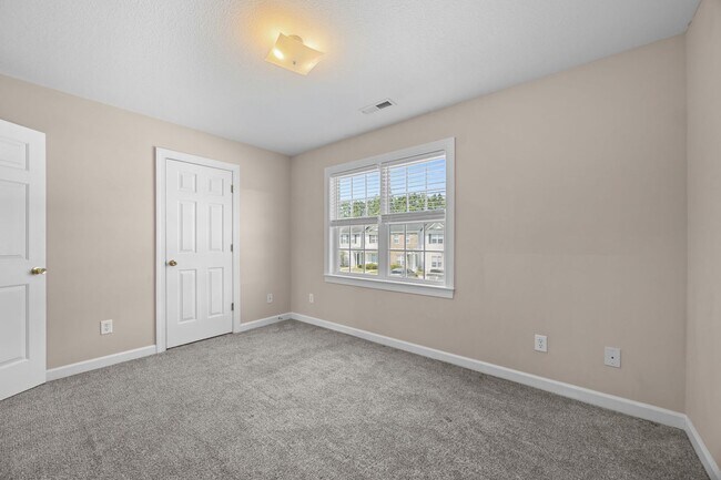 Building Photo - Welcome to Carolina Forest!