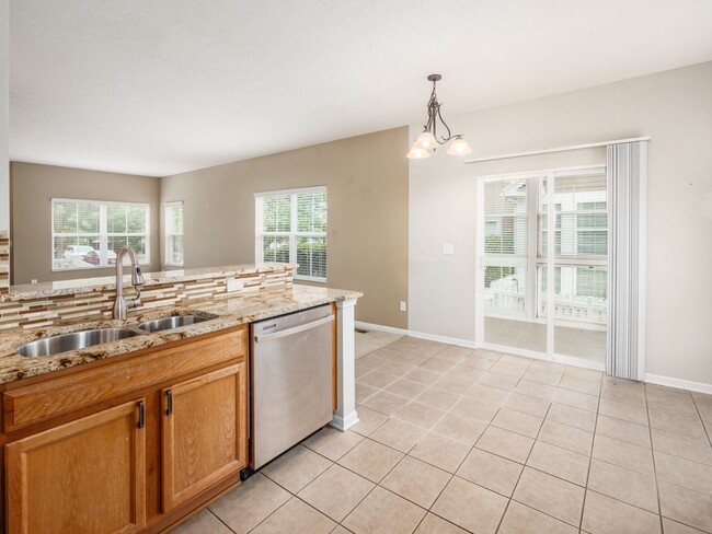 Building Photo - 53 Traditions Way