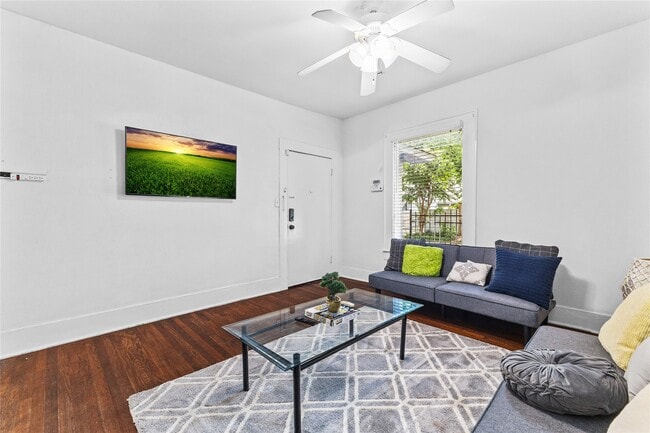 Building Photo - 2509 Whitney St