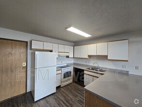 Building Photo - 60 Miller Ave SW
