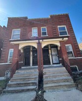 Building Photo - 4258-4260-4260 Farlin Ave
