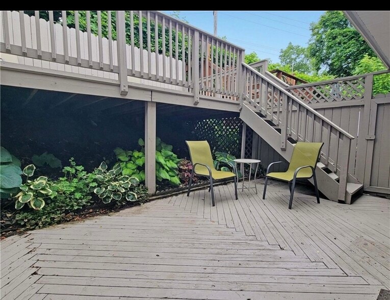 Building Photo - 611 Broadhead Ave