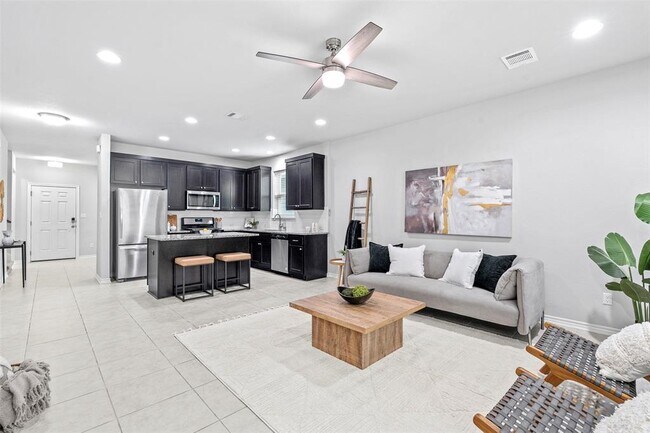 Building Photo - 1808 Pecan Island Dr