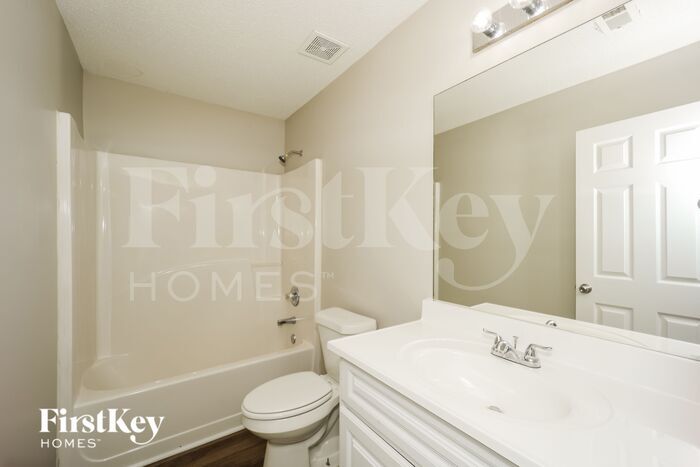 Building Photo - 6763 Merrywood Dr