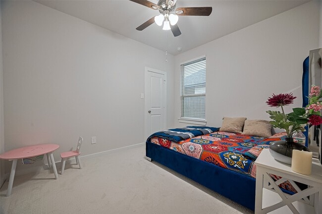 Building Photo - 126 Nightshade St