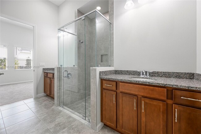 Building Photo - 5120 Willow Crk Dr