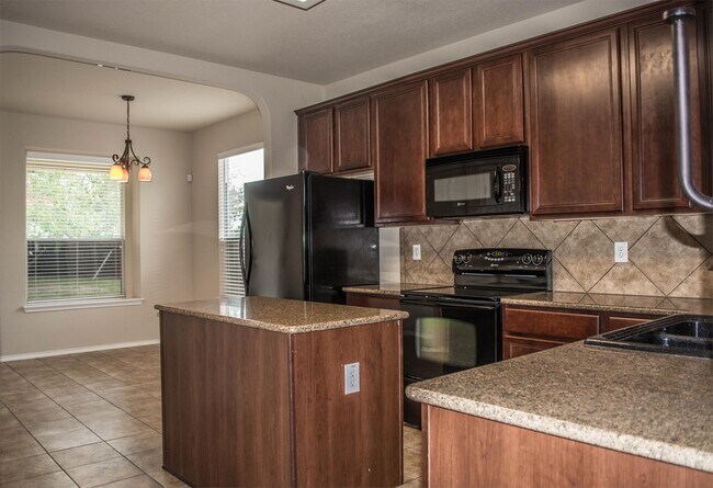 Building Photo - 520 Marlin Cir