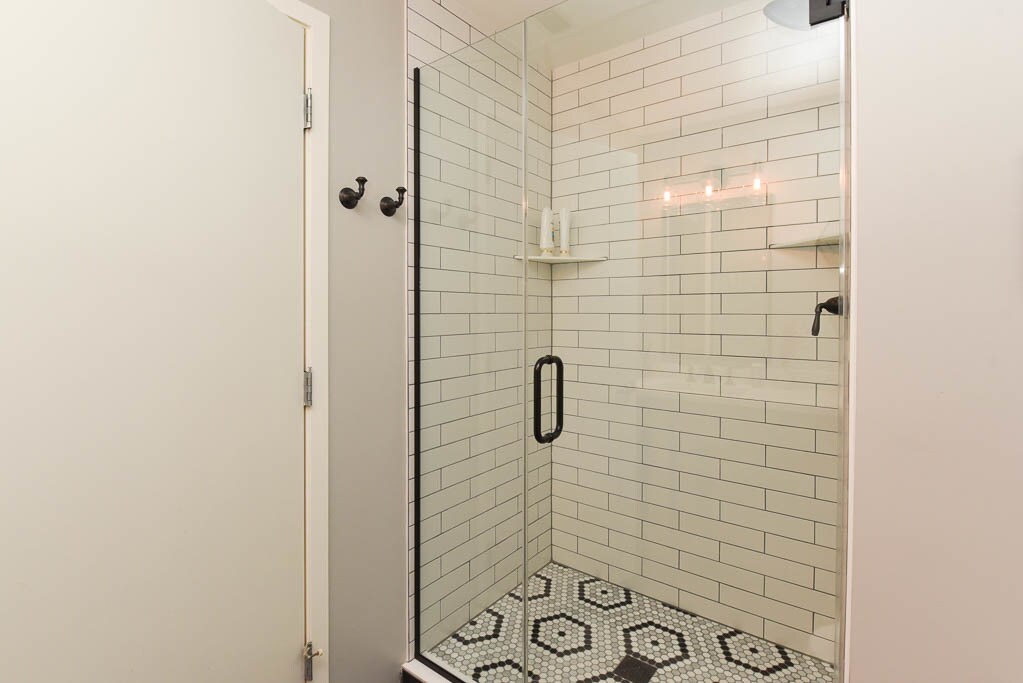 Building Photo - 14 N Sangamon St