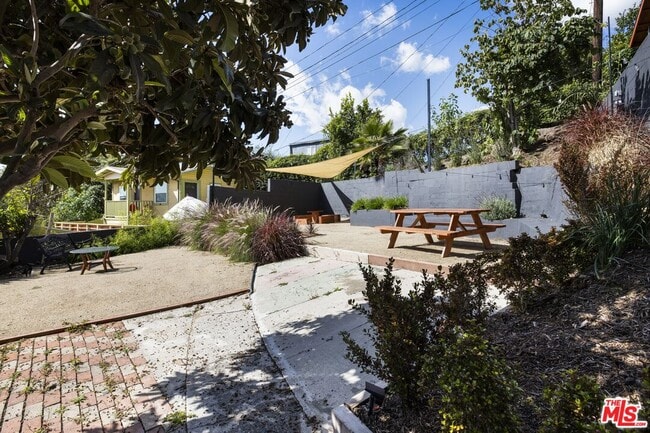 Building Photo - 3015 Future Pl