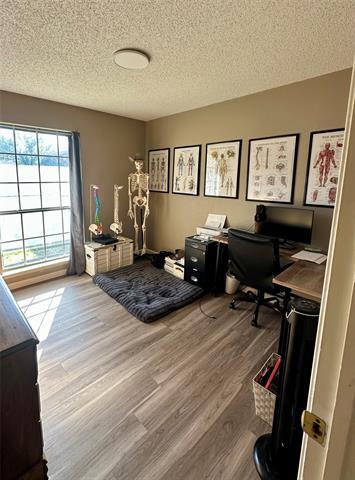 Building Photo - 1005 Waverly Dr