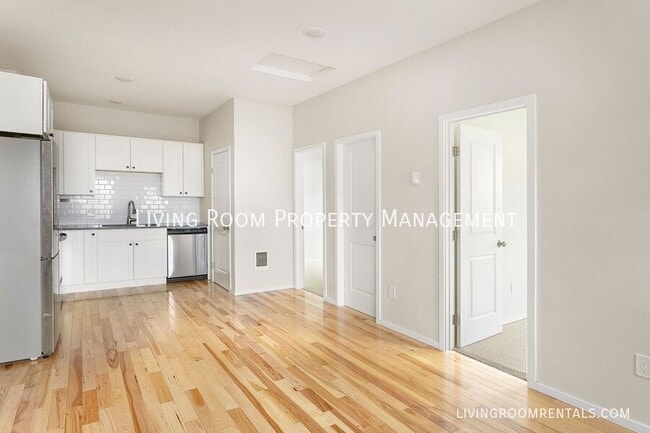 Building Photo - 6225 NE 14th Ave