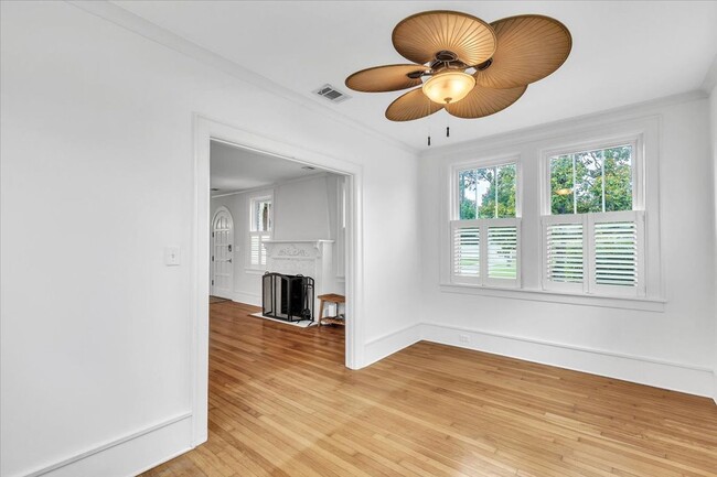 Building Photo - Historic Charm Meets Modern Elegance in Sa...