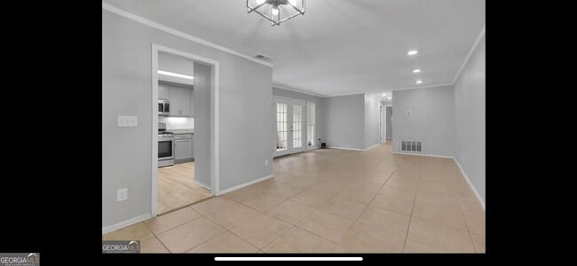 Building Photo - 346 Carpenter Dr NE