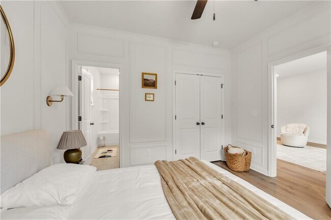Building Photo - 3588 Creek Hollow