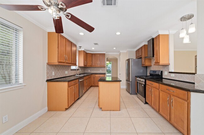 Building Photo - 5643 Cheena Dr