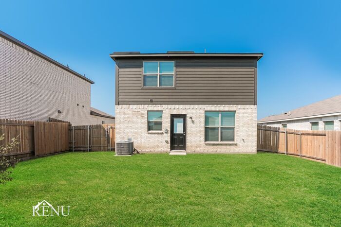 Building Photo - 2022 Delta Downs Dr