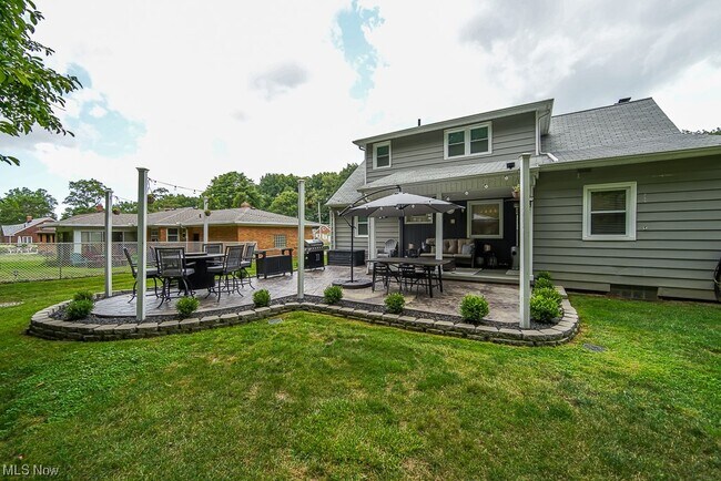Building Photo - 6514 Bonroi Dr