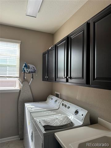 Building Photo - 10522 Sierra Ridge Dr