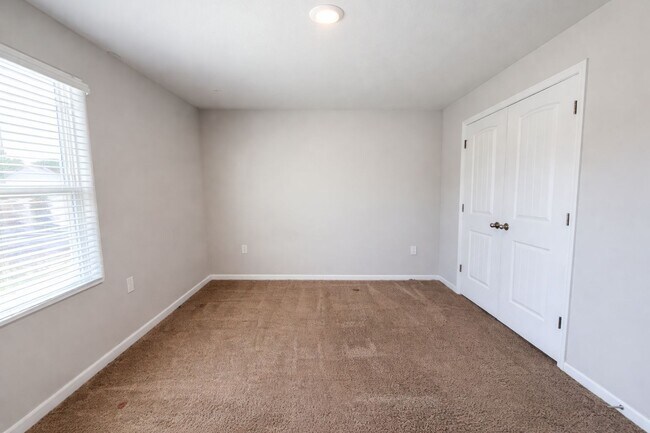 Building Photo - 1408 Nia Rd