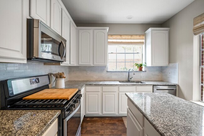 Building Photo - 16315 Hammerwood Ct