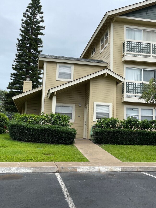 Building Photo - Beautiful Fully Furnished Condo