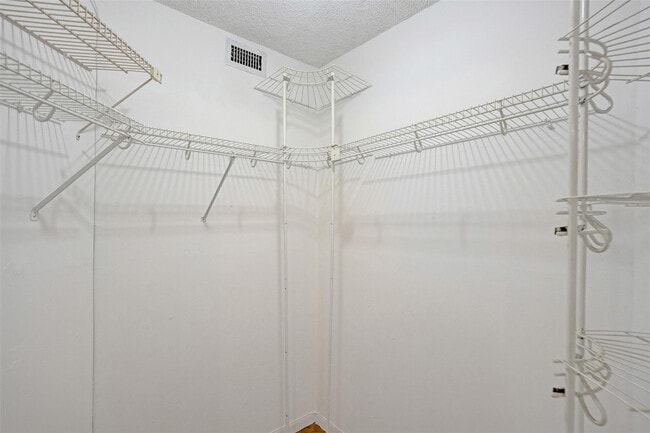 Building Photo - 9351 Lime Bay Blvd