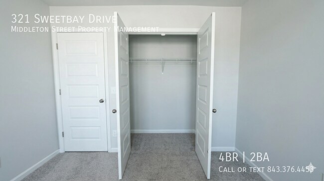 Building Photo - 321 Sweetbay Dr