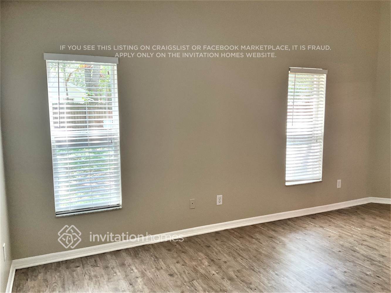 Building Photo - 3620 Seminole Dr