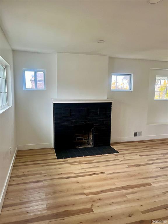 Building Photo - 11160 Charlemagne Ave