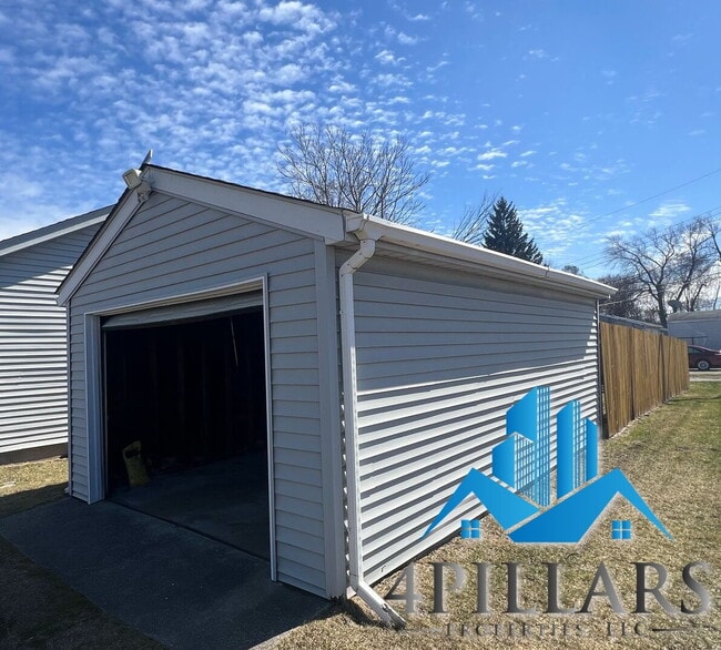 Building Photo - 2612 Vine Ct