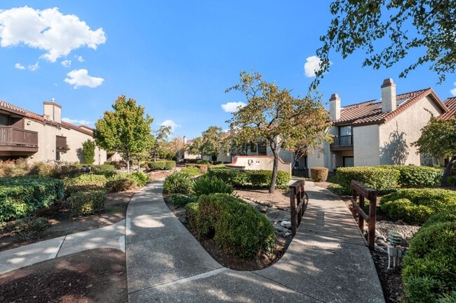 Building Photo - 14408 Outrigger Dr