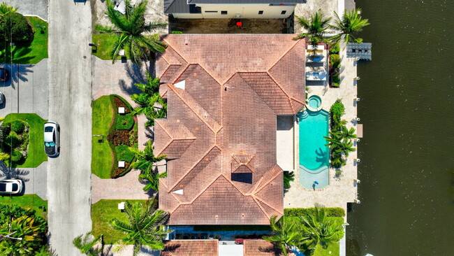 Building Photo - 953 Banyan Dr
