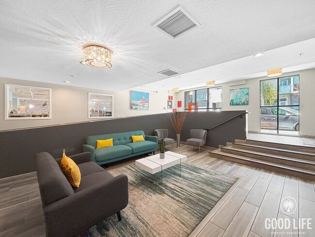 Building Photo - Stunning 2BD/2BA Condo in Little Italy W/ ...