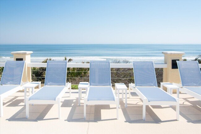 Building Photo - 215 S Ocean Grande Dr