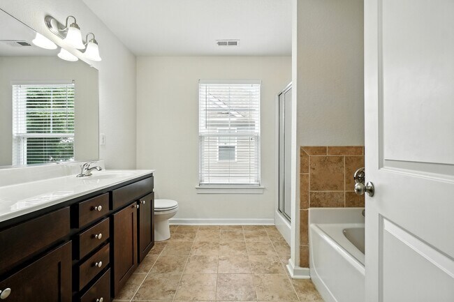 Building Photo - 5440 Safe Harbour Way
