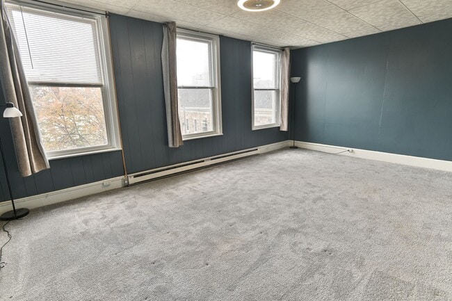 Building Photo - 1306 N 3rd St