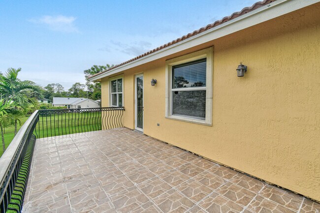 Building Photo - 15172 96th Ln N