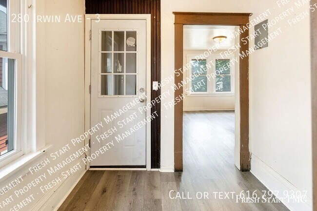 Building Photo - 280 Irwin Ave