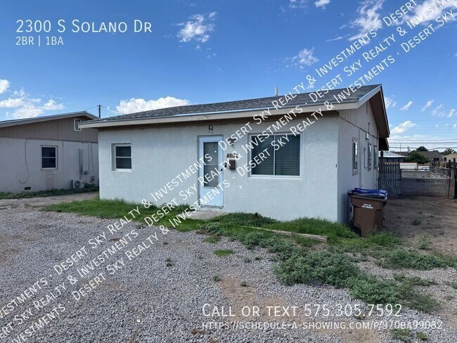 Building Photo - 2300 S Solano Dr