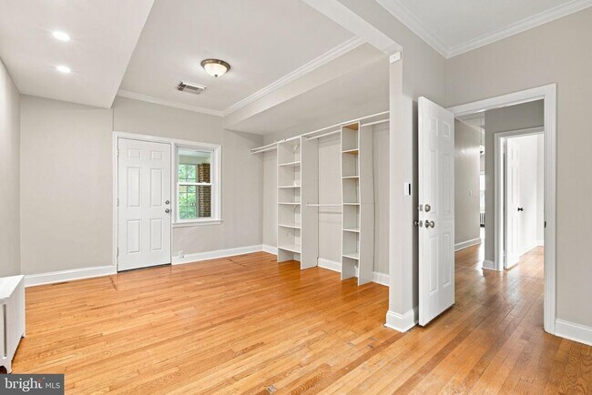 Building Photo - 133 Warrenville Rd